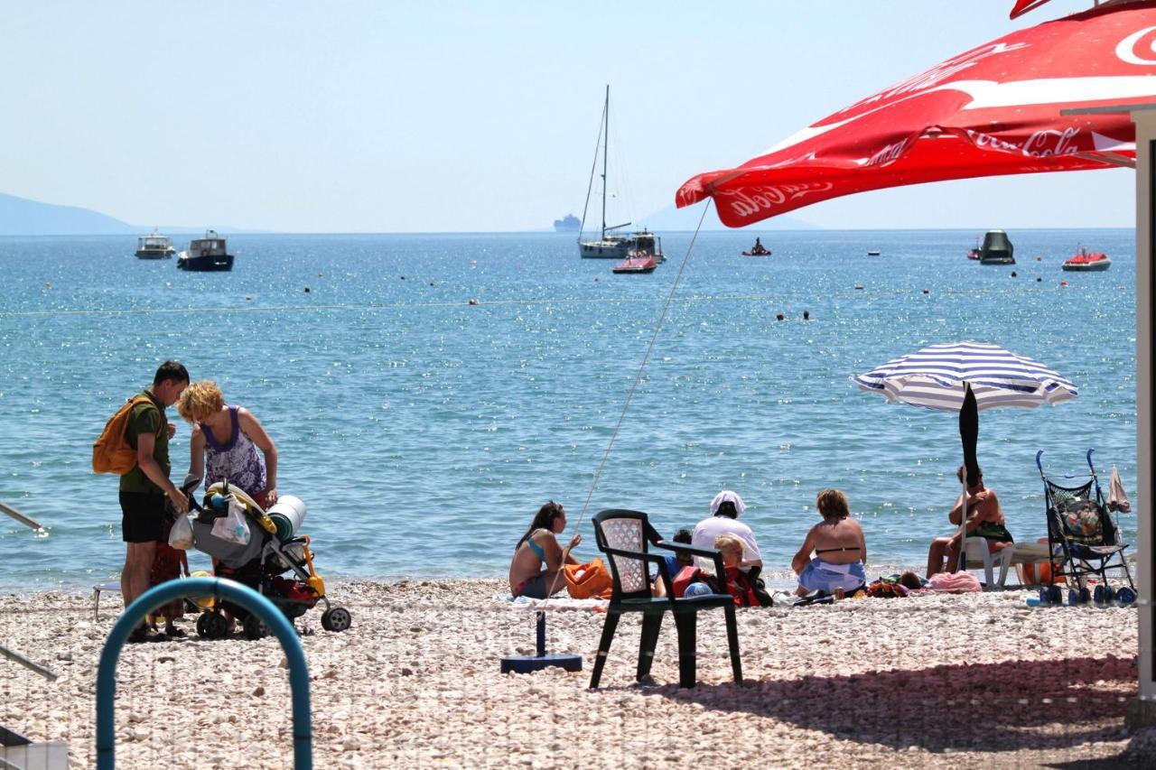 Apartments With A Parking Space Rabac, Labin - 6414 מראה חיצוני תמונה