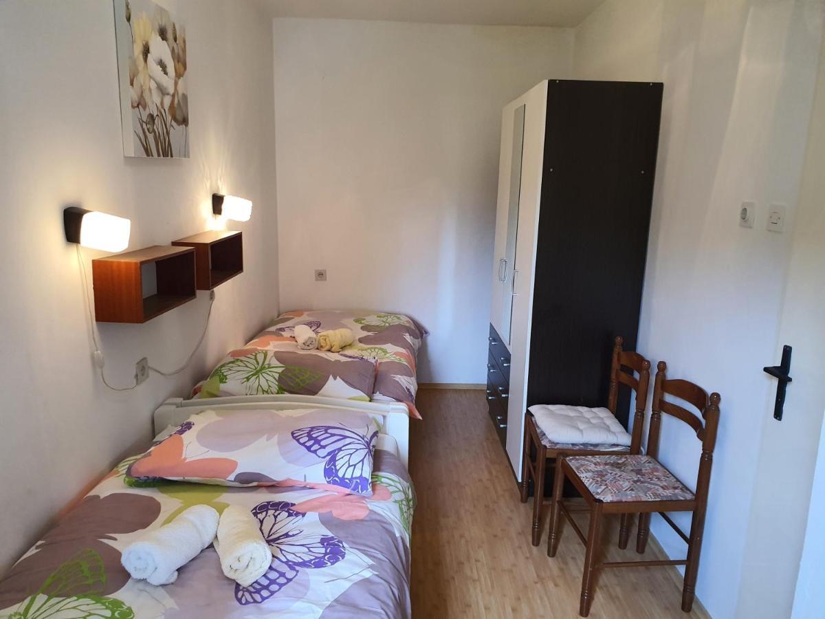 Apartments With A Parking Space Rabac, Labin - 6414 מראה חיצוני תמונה